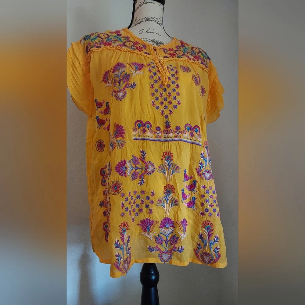 NEW JOHNNY WAS LAFARET Yellow Embroidered Blouse, Short Sleeve, size L - Picture 7 of 14